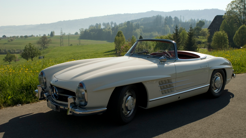 Illustration for article titled A Mercedes 300SL Roadster In The Swiss Alps